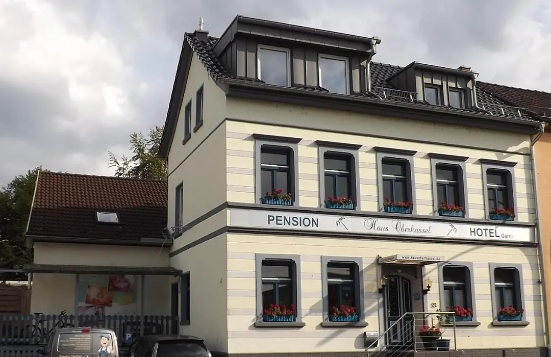 Haus Oberkassel-1